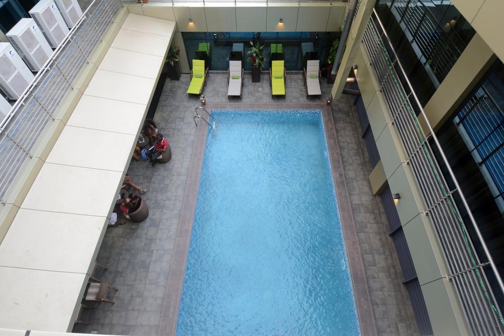 Hotel La Falaise Yaounde Bagian luar foto